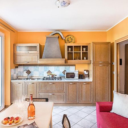 Annamaria 9 Apartment By Wonderful Italy Sirmione Eksteriør bilde