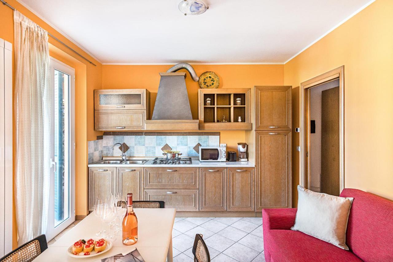 Annamaria 9 Apartment By Wonderful Italy Sirmione Eksteriør bilde