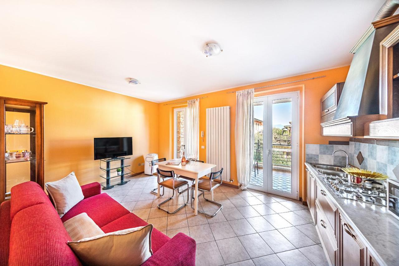 Annamaria 9 Apartment By Wonderful Italy Sirmione Eksteriør bilde