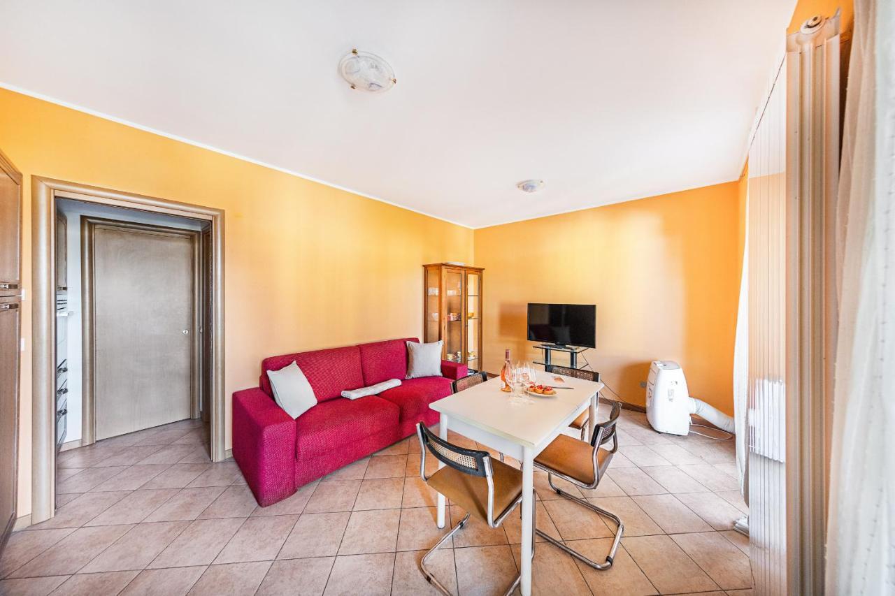 Annamaria 9 Apartment By Wonderful Italy Sirmione Eksteriør bilde
